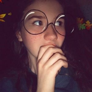 Meet your Posher, Caroline